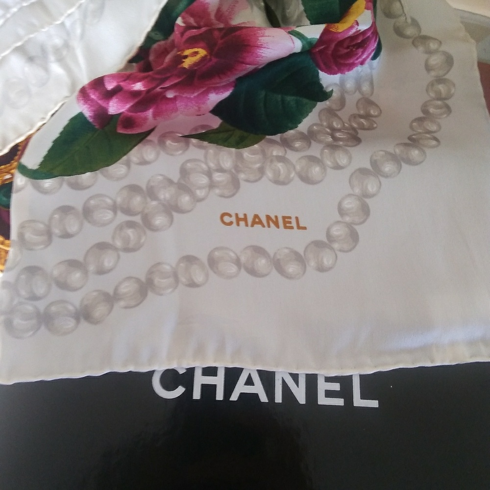 CHANEL Floral Flower Jewelry Charm Scarf w/ box - Picture 2 of 2
